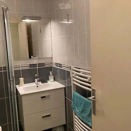Appartement Le Lavandou, 2 Pieces, 4 Personnes - Fr-1-308-188 Apartment